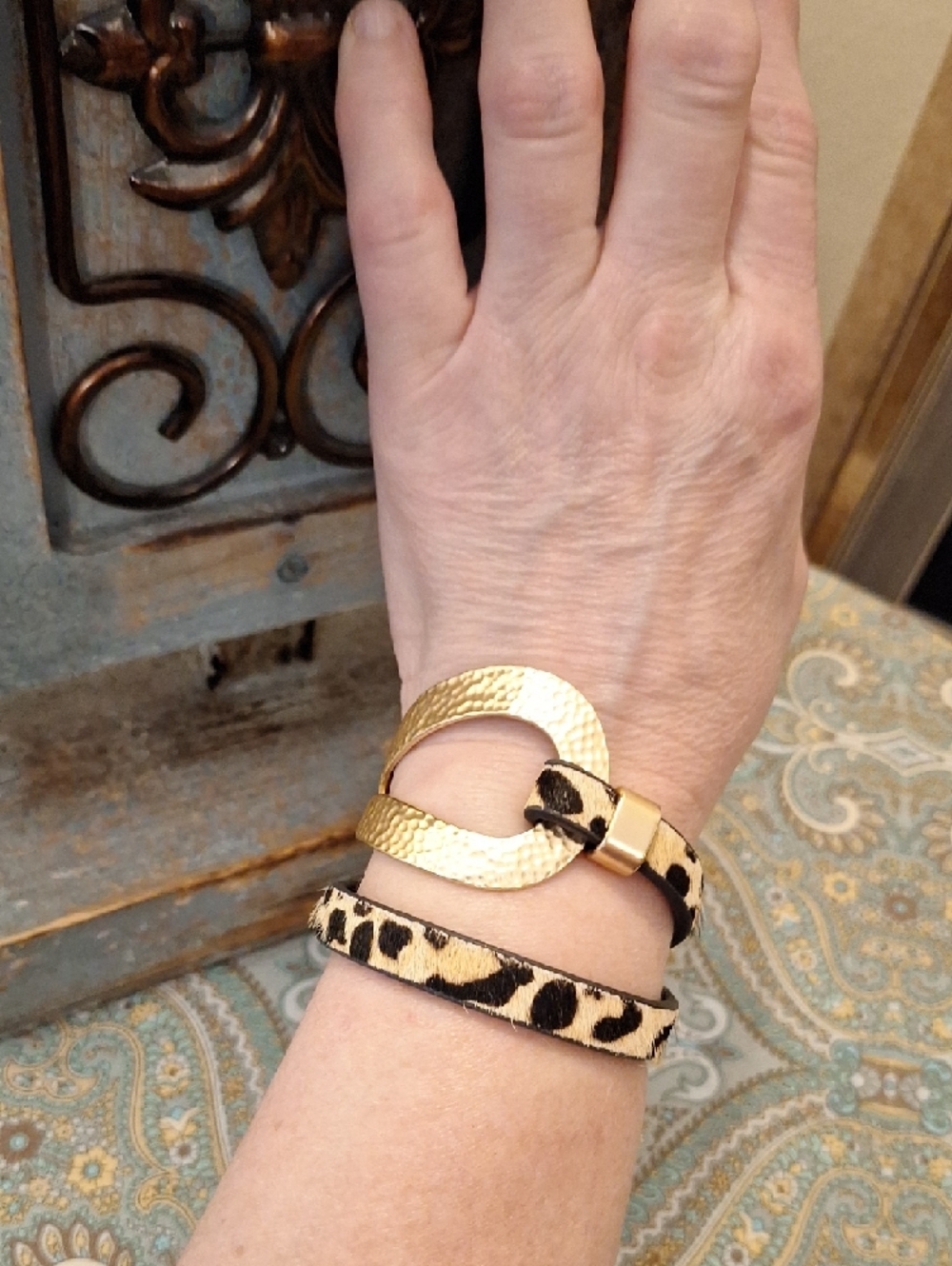 Gold and Leopard Accent Women's Wrap Around Bracelet. Excellent Condition
